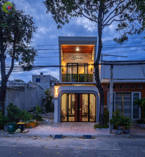 NHÀ PHỐ CHO GIA ĐÌNH 4 NGƯỜI THIẾT KẾ THEO TINH THẦN 