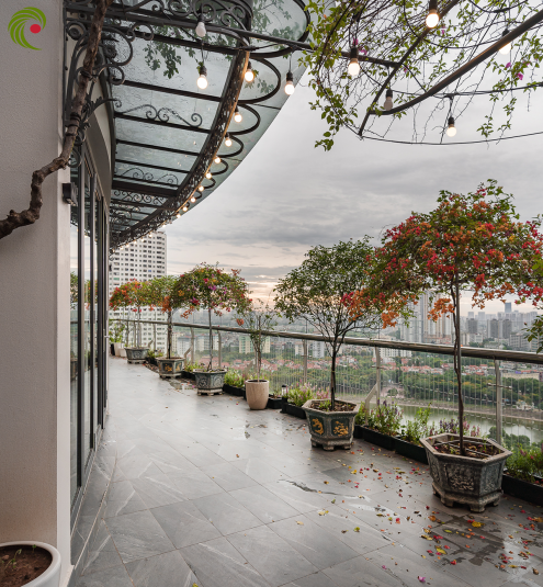 CĂN PENTHOUSE MỌI PHÒNG ĐỀU NHÌN RA BAN CÔNG