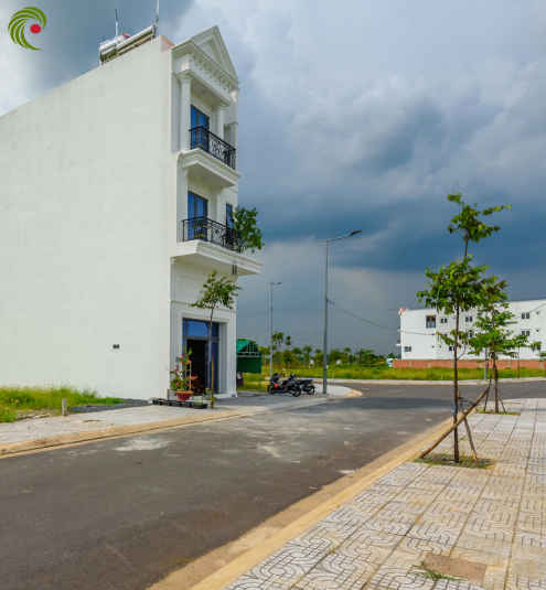 NHÀ ỐNG LÀM THÔNG TẦNG XUYÊN MÁI