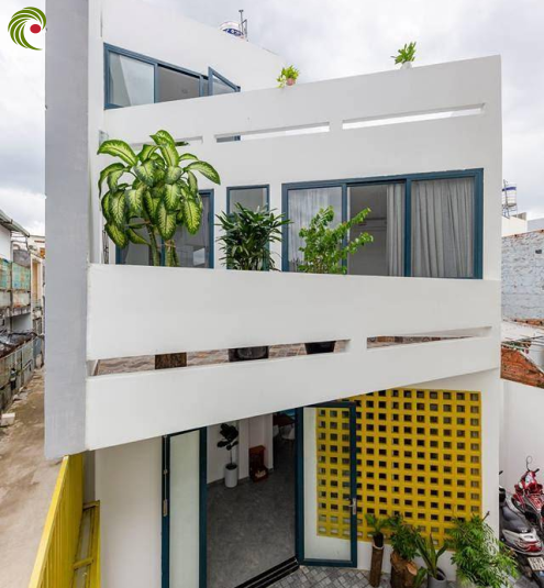 NGÔI NHÀ XÂY TRÊN KHU ĐẤT HÌNH LỤC GIÁC.
