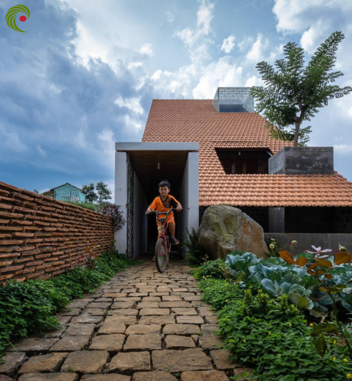 UNCLE'S HOUSE: NGẮM NÉT THÔ MỘC ĐEM BÌNH AN CHO NGÔI NHÀ NHỎ TRÊN THẢO NGUYÊN